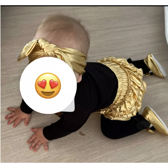 Baby Girl Mickey Mouse Golden Ruffle 3PC Set 12M - Picture 2 of 2